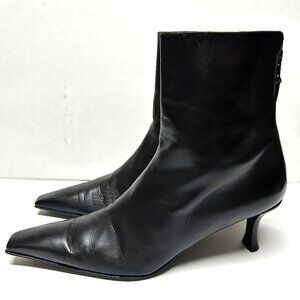 Stuart Weitzman narrow deep brown boot 10N